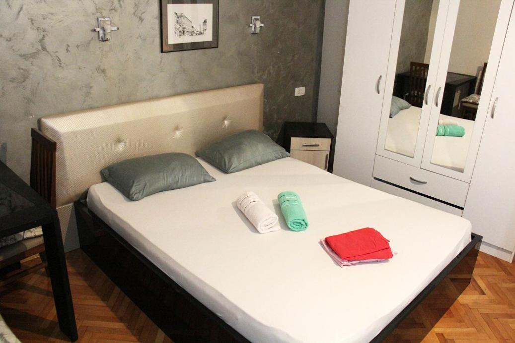 Grand Park Rooms Podgorica Buitenkant foto
